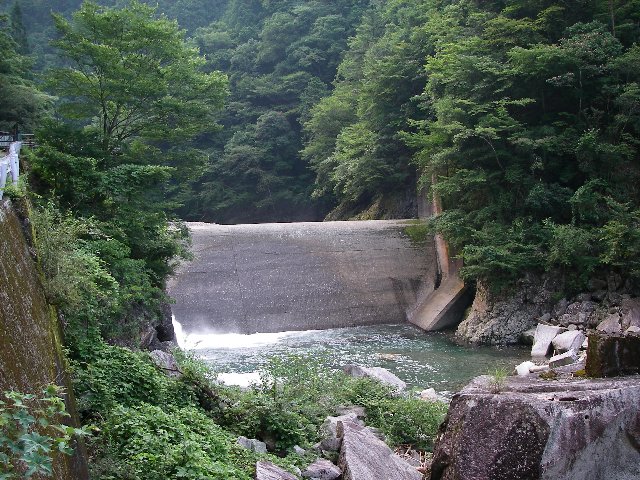 七泰ダム